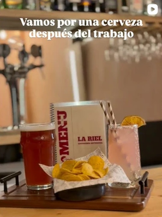Cervezas artesanales con papas